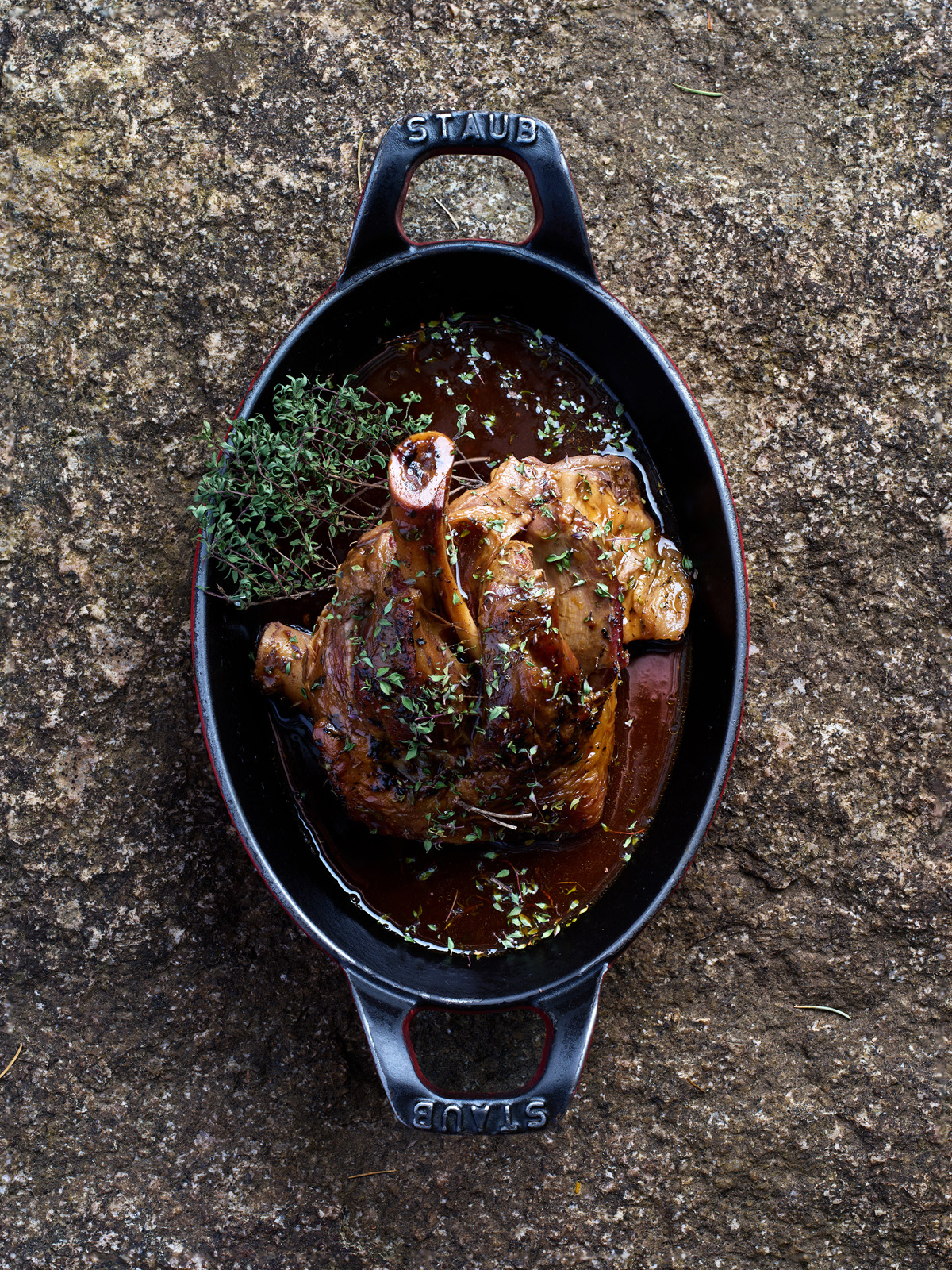 Agneau de 7 heures à la table d’A Pignata